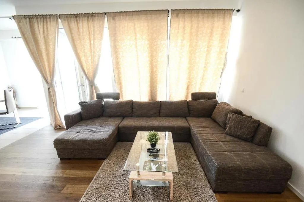 High-Quality In The Heart Of Stuttgart 4 Apartment
